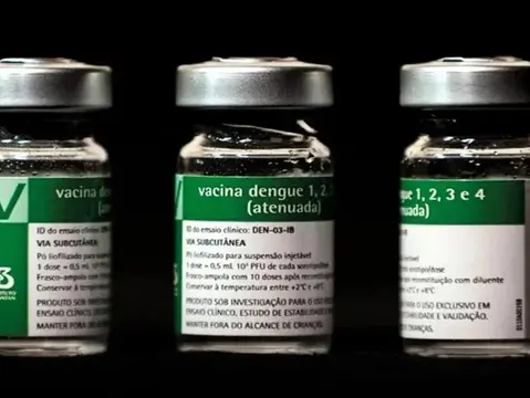 Imagem da notícia: Sesa volta atrás e diz que 1 dos 3 casos investigados de reação grave à vacina da dengue do Butantan é do CE